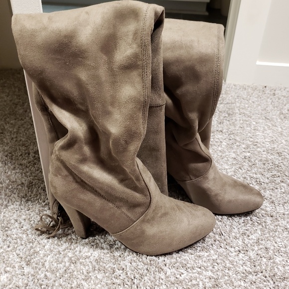 Shoes - Picture 2 of 2